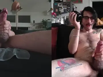 Stripchat Adult Webcams of Chuck-FR