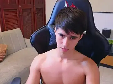 Stripchat Sex Cam of carl_dixon