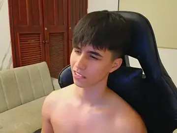 Stripchat Free Porn Cam of carl_dixon