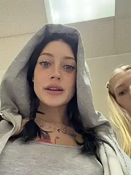 Stripchat Free Live Porn of Melissa_crazy