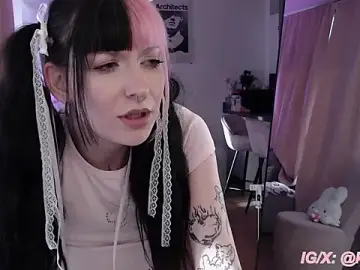 Stripchat Free Live Porn of kittlunixx