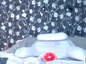 Stripchat Live Sex Cam of Sophi_Cute