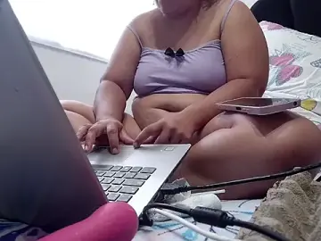 Stripchat Sex Cam of yayiz_12