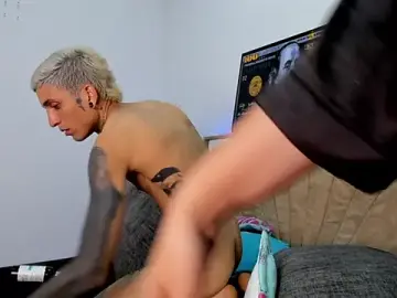 Stripchat Free Porn Cam of kasandrandliam