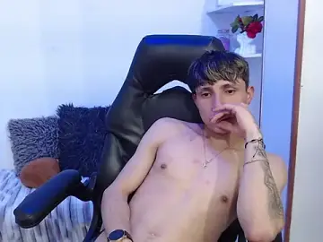 Stripchat Free Porn Cam of Yao_23
