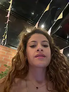 Stripchat Sex Cam of alana15