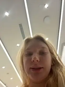 Stripchat Free Porn Cam of AmmyHot