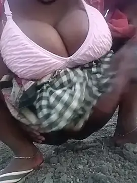 Stripchat Nude Webcam of hotpussyxxx777