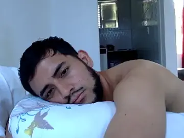 Stripchat Adult Video Chat of derek_smiith