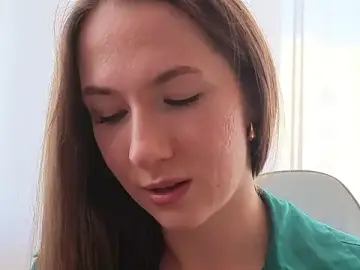 Stripchat Adult Webcam of Kira_mindnes