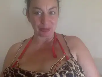 Stripchat Sex Cam of Lizzaa80