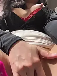 Stripchat Live Sex Cam of Nira-baobei