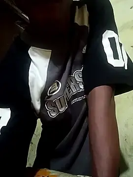 Stripchat Free Porn Cam of YourTeenBoy21