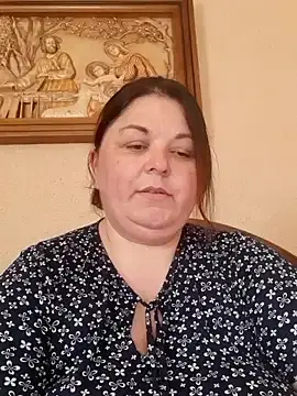 Stripchat Live Sex Cam of Dear_Natalia