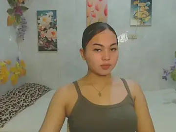 Stripchat Adult Webcam of ur_asiankat