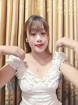 Stripchat Watch Live Sex Cams of Ly-sexyy