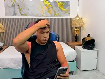 Stripchat Sex Cam of AlessandroFranco
