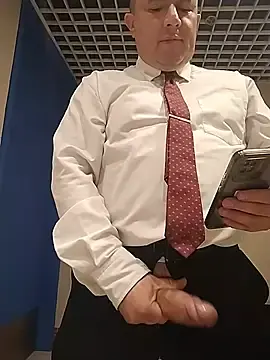 Stripchat Best Webcam of BigCristh79