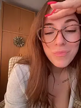 Stripchat Watch Live Sex Cams of MommmyYummy