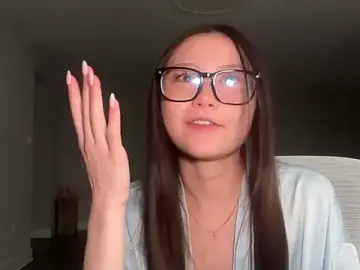 Stripchat Free Live Porn of luvvivii