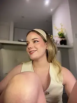 Stripchat Free Live Porn of NicoleCut