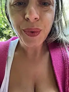 Stripchat Live Sex of ladywithbigass