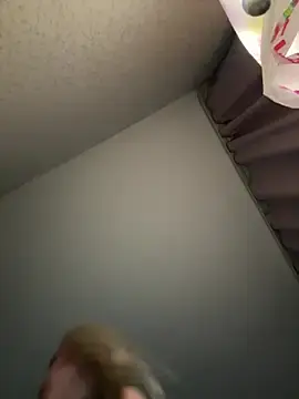 Stripchat Watch Live Sex Cams of xDinnax