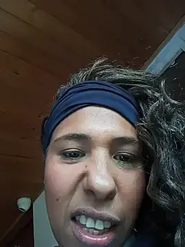 Stripchat Live Porn of Ivon_C