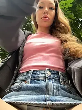 Stripchat Sex Chat of babydolll