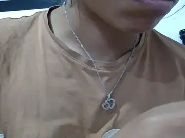 Stripchat Watch Live Sex Cams of Pocahontas_Honey
