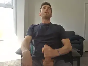 Stripchat Sex Cam of frenchbdmaninlondon