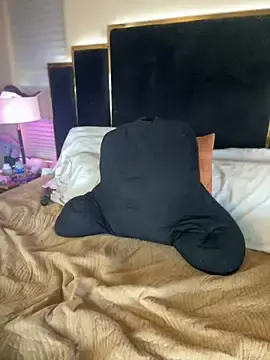 Stripchat Best Webcam of KarissaChantelle