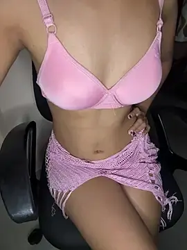 Stripchat Free Live Porn of hornygirl_2026