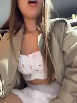 Stripchat Sex Cam of ICrazyOneIRL