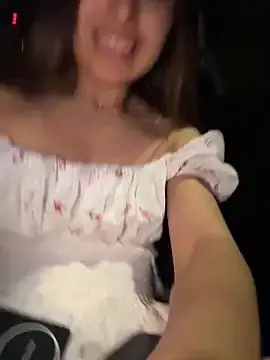 Stripchat Live Sex Cam of ICrazyOneIRL