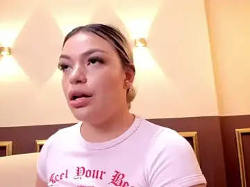 Stripchat Live Porn of milaowens