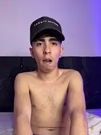 Stripchat Free Live Porn of michaell_twinkk