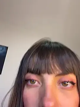 Stripchat Live Sex Cam of MiaGoth_