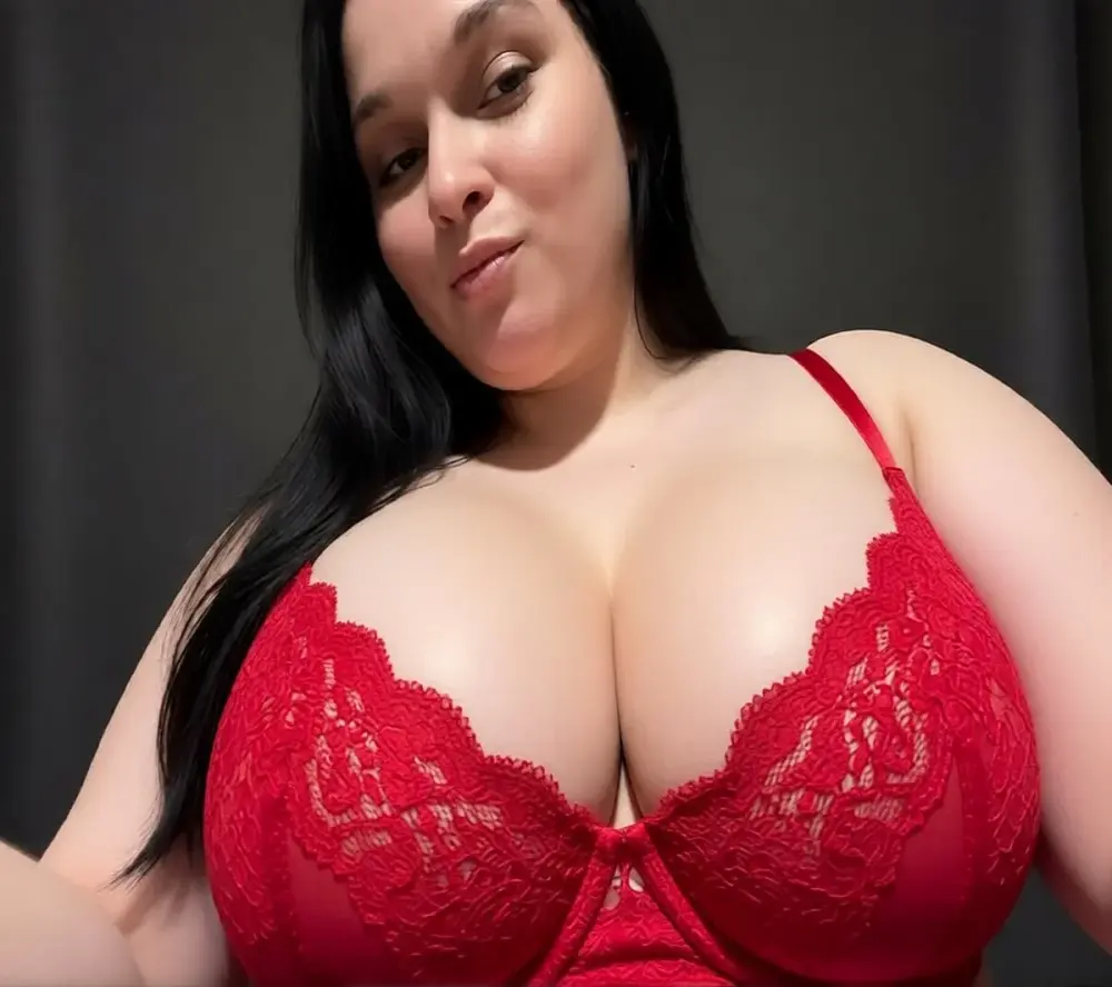 SofiCurvy