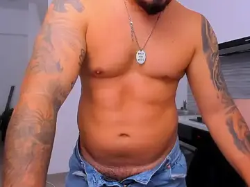 Stripchat Live Sex of ZackMasterss