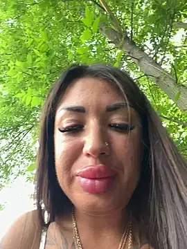 Stripchat Watch Live Sex Cams of RuslanaXX