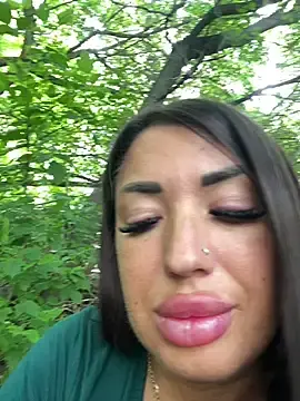 Stripchat Sex Cam of RuslanaXX