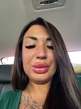 Stripchat Free Live Porn of RuslanaXX