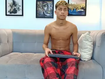 Stripchat Best live sex cam show of GOLD_BOYS