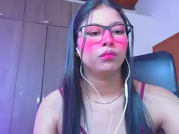 Stripchat Free Porn Cam of _ALLYSON18_
