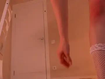 Stripchat Nude Webcam of Miablueye