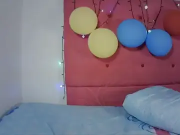 Stripchat Live Sex Cam of Mia_Suarez7