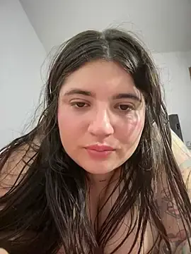 Stripchat Sex Cam of horny_roomiess