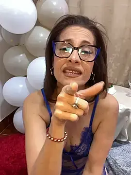Stripchat Sex Cam of Goddess-Love-