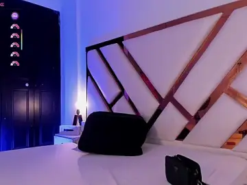 Stripchat Free Live Porn of Aron_cruz